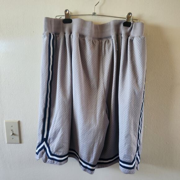 Authentic Nike Rewind 1982 Georgetown  Hoyas Retro Patrick Ewing XXL - Picture 3 of 3